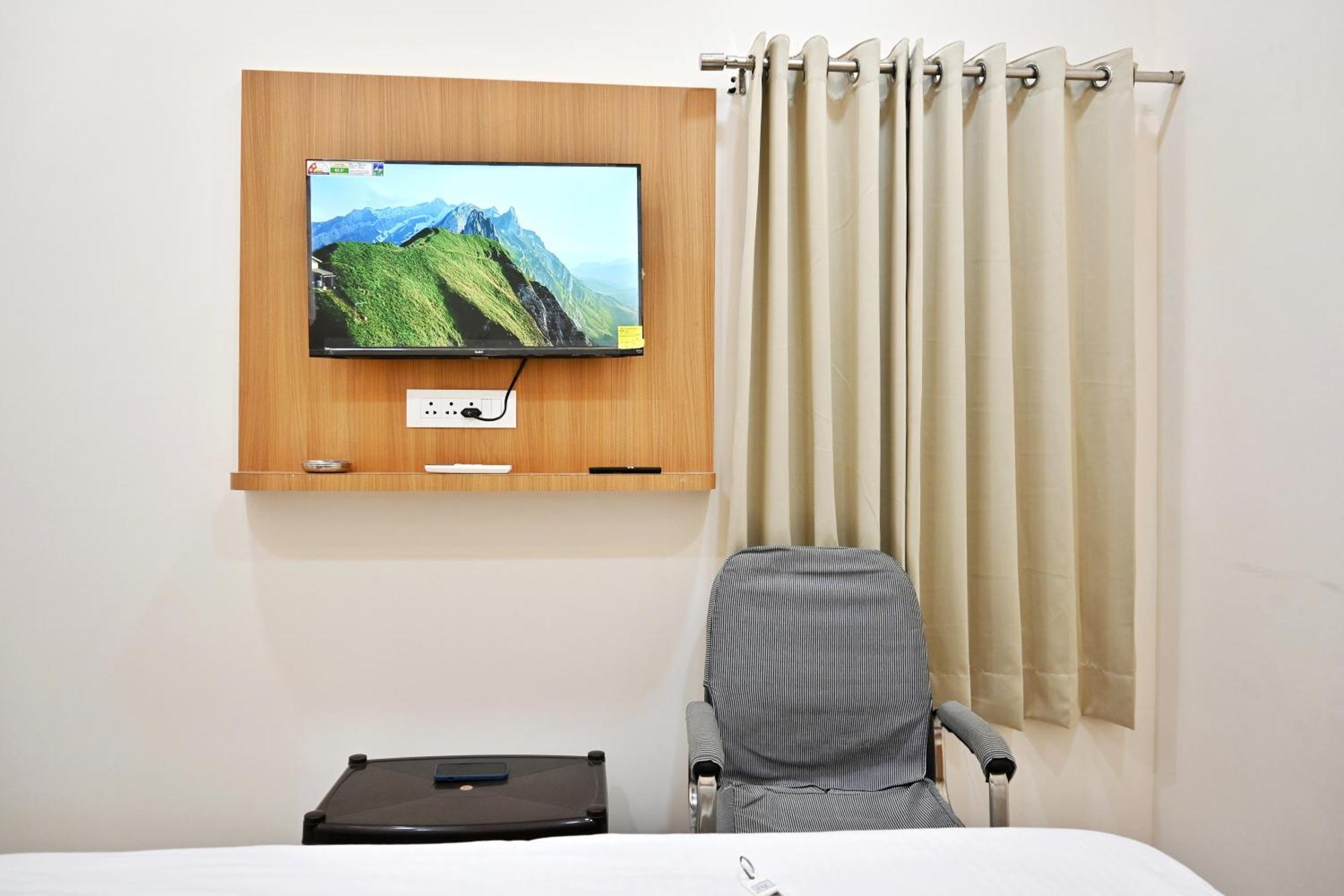Hotel Serenity Heights Udaipur Extérieur photo